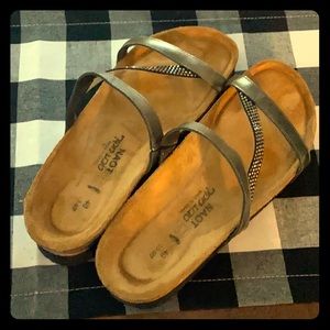 NAOT The Hawaii size 9